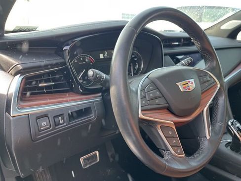 Used 2024 Cadillac XT5 Premium Luxury image 15