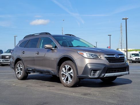 Used 2022 Subaru Outback Limited w/ Popular Package #2 image 1