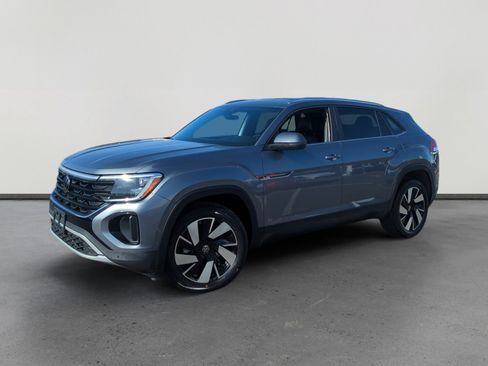 Certified 2024 Volkswagen Atlas Cross Sport SE image 1