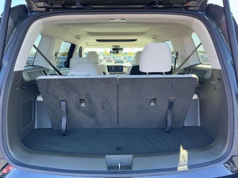 Certified 2025 Hyundai Santa Fe Calligraphy image 6