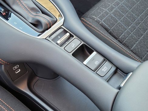 Certified 2024 Honda HR-V Sport image 27