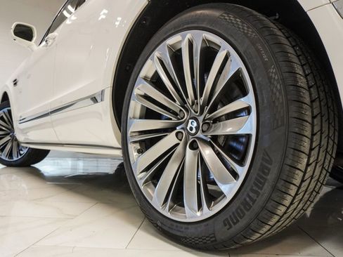 Used 2020 Bentley Bentayga Speed image 40