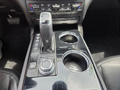 Used 2023 Maserati Ghibli Modena RWD image 37
