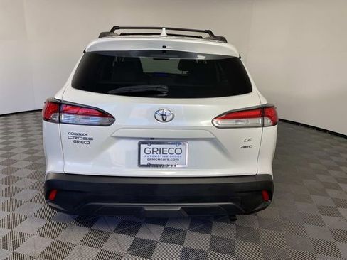 Used 2023 Toyota Corolla Cross LE w/ Moonroof Package image 7