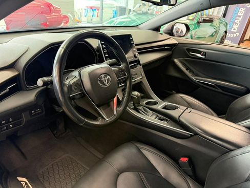 Used 2019 Toyota Avalon XLE w/ Moonroof Package FWD image 17