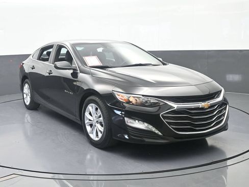 Used 2025 Chevrolet Malibu LT FWD image 9