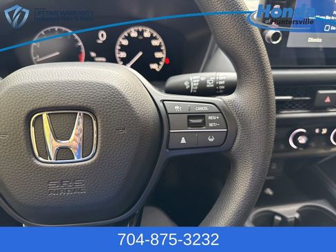 New 2026 Honda HR-V LX image 26