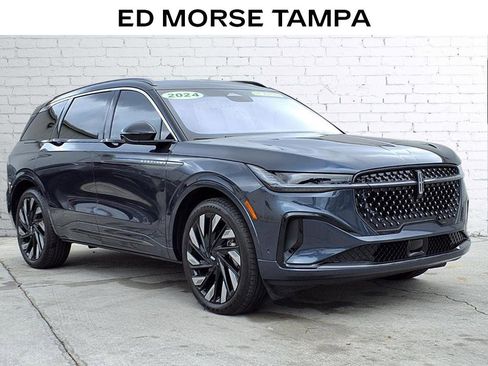 Used 2024 Lincoln Nautilus Black Label w/ Jet Appearance Package (87T) image 5