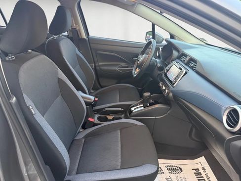 Used 2025 Nissan Versa SV FWD image 15