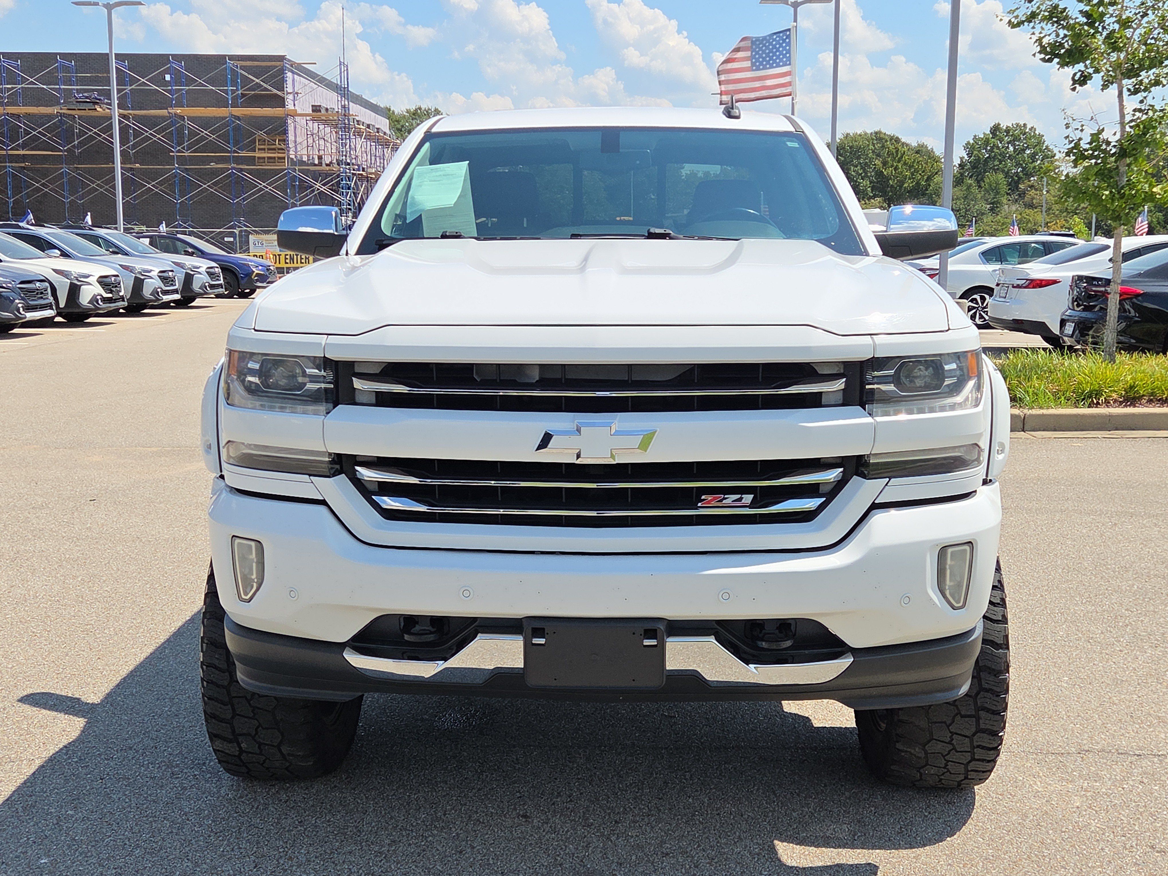 Used 2017 Chevrolet Silverado 1500 LTZ Z71 w/ LTZ Plus Package AWD/4WD image 8