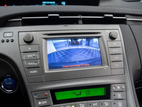 Used 2015 Toyota Prius Two image 22