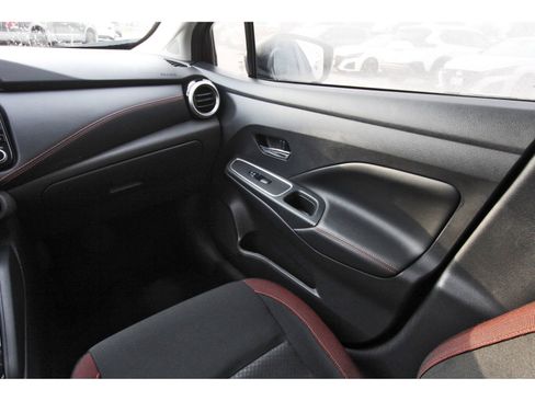 Certified 2025 Nissan Versa SR w/ Trunk Package image 27