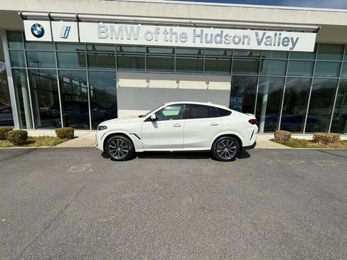 New 2026 BMW X6 xDrive40i image 1