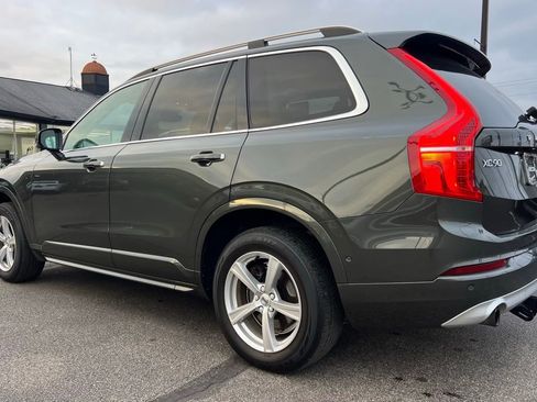 Used 2018 Volvo XC90 T5 Momentum w/ Convenience Package image 4