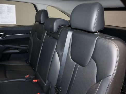Used 2025 Kia Sorento S w/ Panoramic Sunroof Package FWD image 23