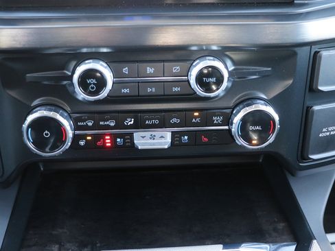 Used 2024 Ford F250 Lariat AWD/4WD image 22