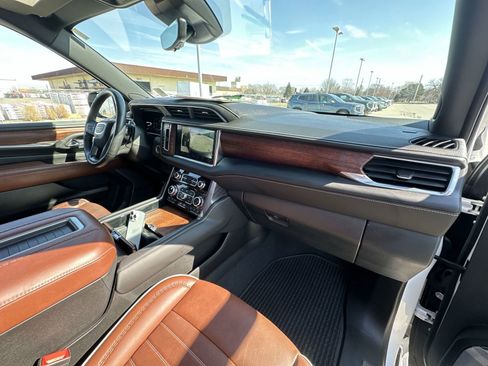 Used 2024 GMC Yukon Denali Ultimate image 30