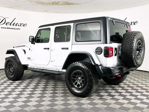Used 2023 Jeep Wrangler Unlimited Rubicon w/ Xtreme 35 Tire Package AWD/4WD image 4