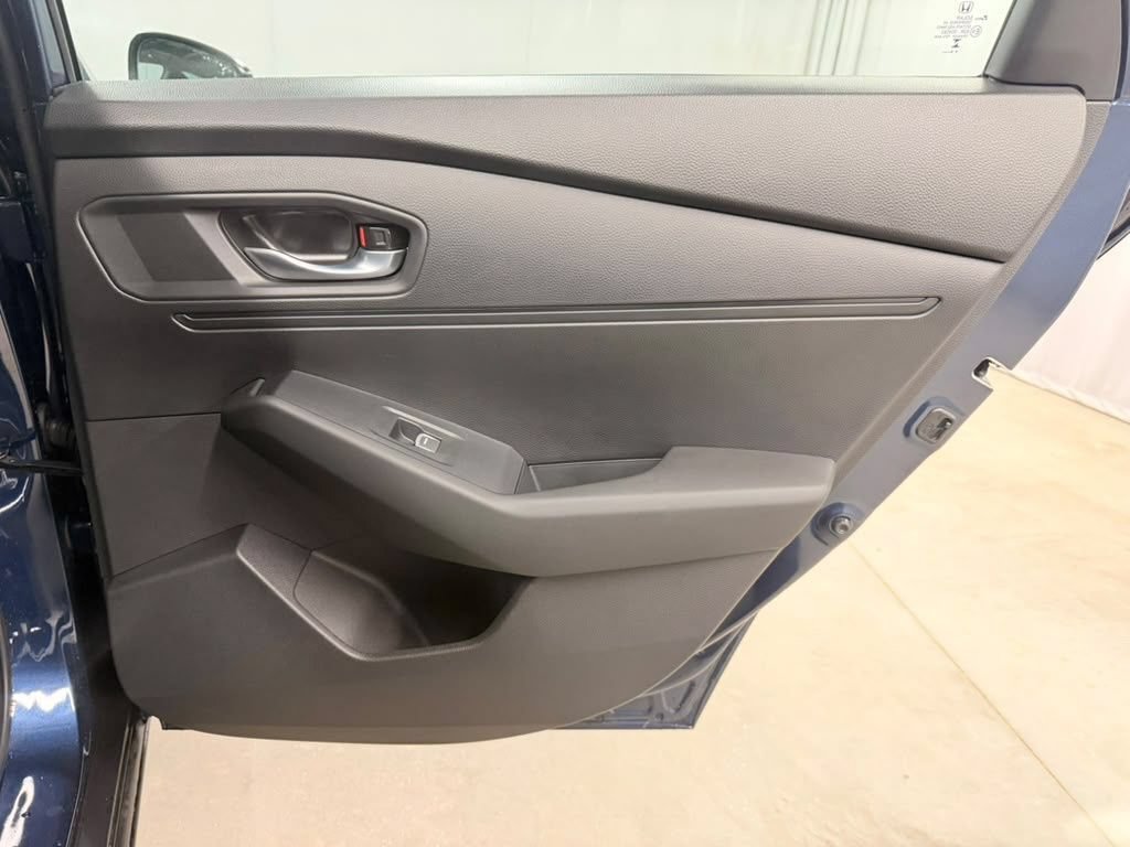 Certified 2025 Honda Accord SE image 33