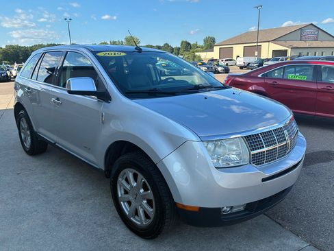 Used 2010 Lincoln MKX AWD image 3