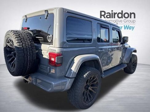 Used 2022 Jeep Wrangler Unlimited Sahara AWD/4WD image 5
