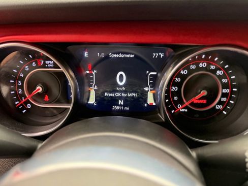 Used 2020 Jeep Wrangler Unlimited Rubicon AWD/4WD image 9