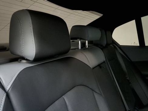 Used 2024 BMW i5 eDrive40i w/ M Sport Package RWD image 41
