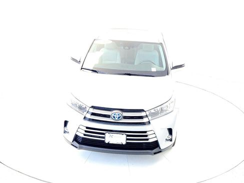 Certified 2019 Toyota Highlander Limited image 14