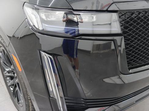 Used 2021 Cadillac Escalade Sport Platinum AWD/4WD image 39