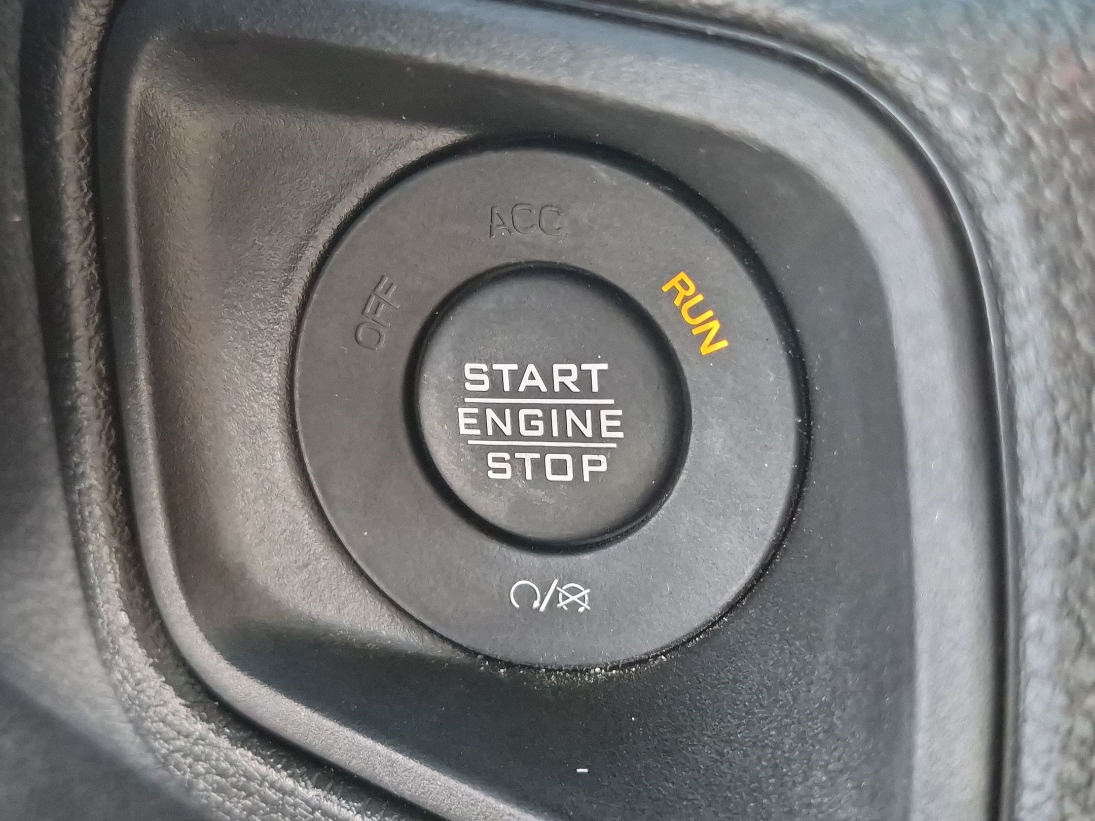Used 2024 Jeep Gladiator Sport AWD/4WD image 19