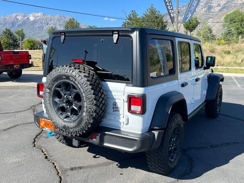 Used 2023 Jeep Wrangler Unlimited w/ Cold Weather Group AWD/4WD image 9