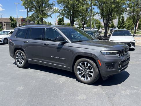 Used 2023 Jeep Grand Cherokee L Overland AWD/4WD image 5