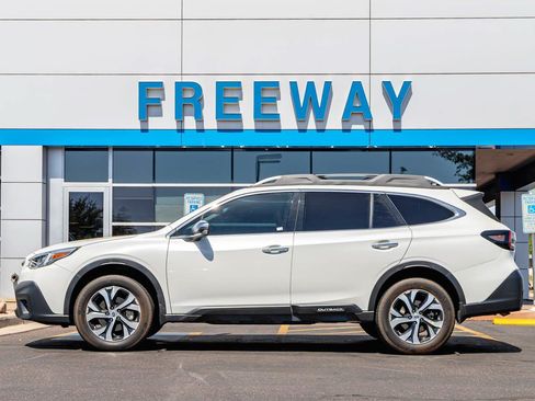 Used 2020 Subaru Outback Touring w/ Popular Package #2 AWD/4WD image 2