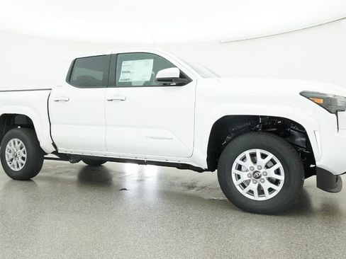 New 2026 Toyota Tacoma SR5 image 31