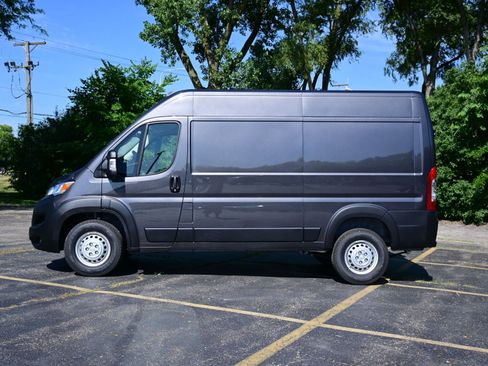 New 2025 RAM ProMaster 1500 w/ Safety Group image 3