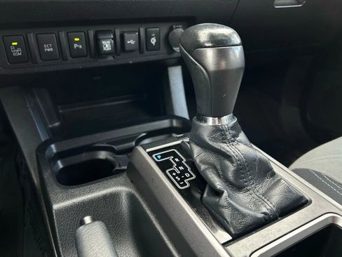 Used 2021 Toyota Tacoma TRD Off-Road w/ Technology Package image 24