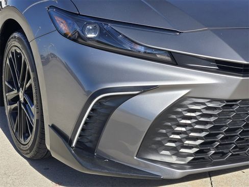 Certified 2025 Toyota Camry SE image 9