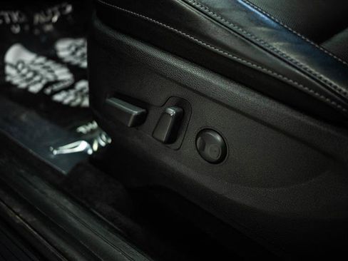 Used 2025 Kia Telluride S image 16