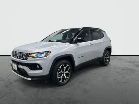 Used 2025 Jeep Compass Limited image 8