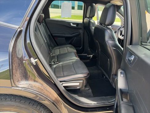 Used 2024 Ford Escape ST-Line w/ Tech Pack #1 AWD/4WD image 11