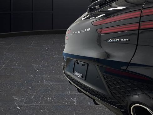 Used 2025 Genesis GV70 3.5T Sport w/ Sport Advanced Package image 34