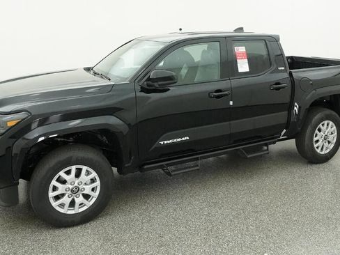 New 2026 Toyota Tacoma SR5 image 2