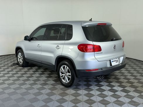 Used 2014 Volkswagen Tiguan S image 3