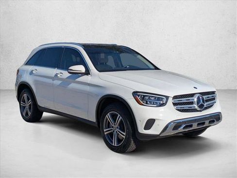 Certified 2022 Mercedes-Benz GLC 300 image 3