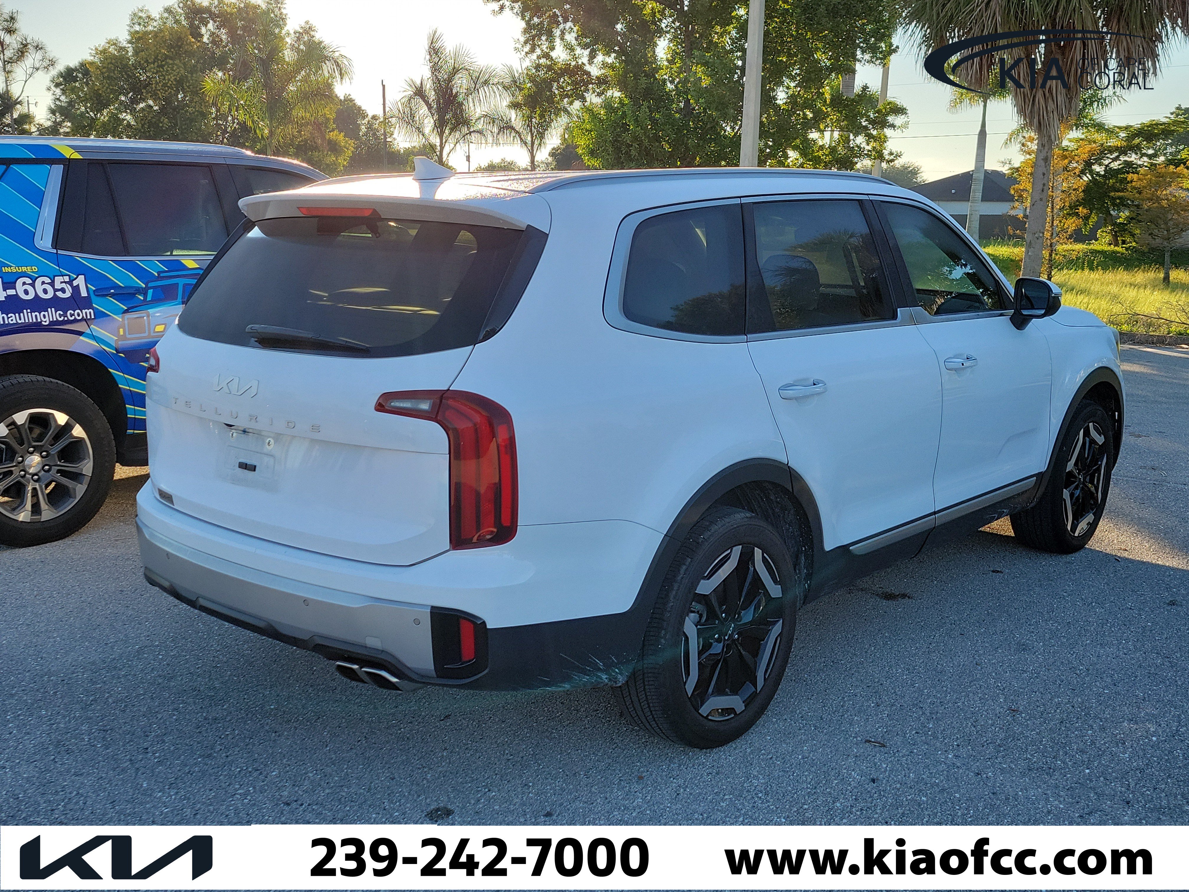 Certified 2023 Kia Telluride S w/ S Sunroof Package FWD image 4