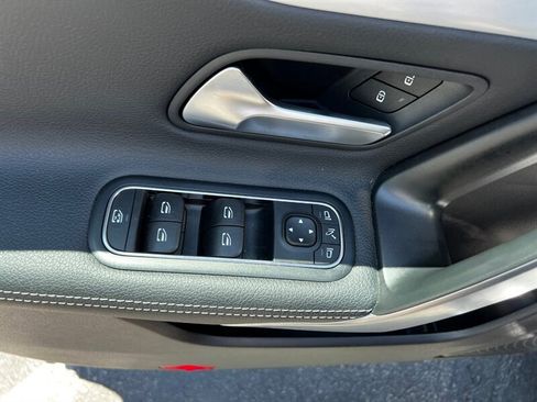 Used 2025 Mercedes-Benz CLA 250 4MATIC image 27