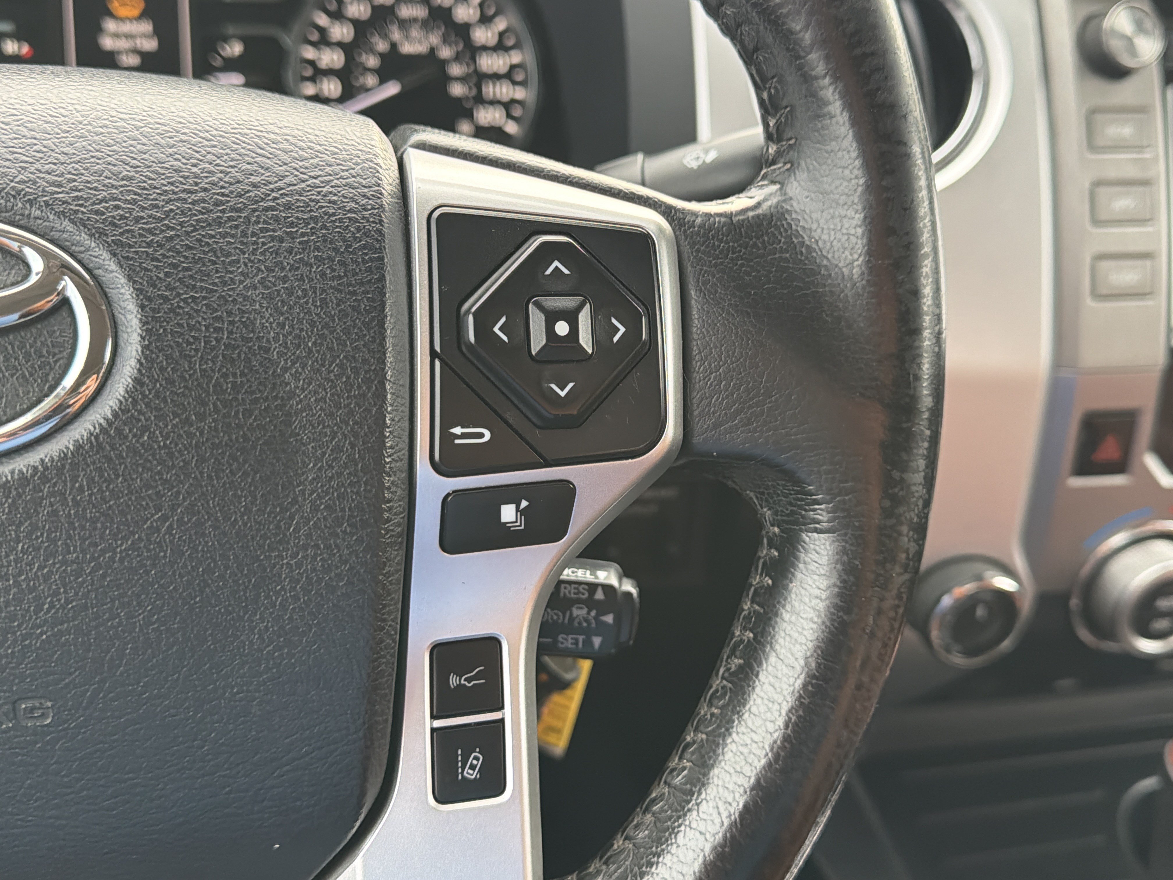 Used 2018 Toyota Tundra 1794 Edition AWD/4WD image 14