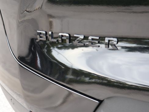 Used 2019 Chevrolet Blazer LT FWD image 8