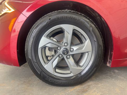 Used 2021 Kia K5 LXS image 14