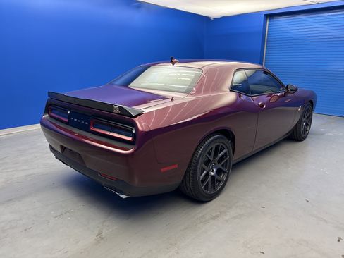 Used 2019 Dodge Challenger R/T Scat Pack w/ Driver Convenience Group RWD image 7